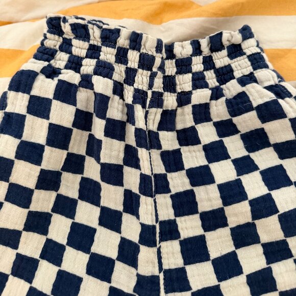 Hanna Andersson | Checkered Print Wide Leg Smocked Cotton Muslin Pant | Size 4T - Picture 4 of 5